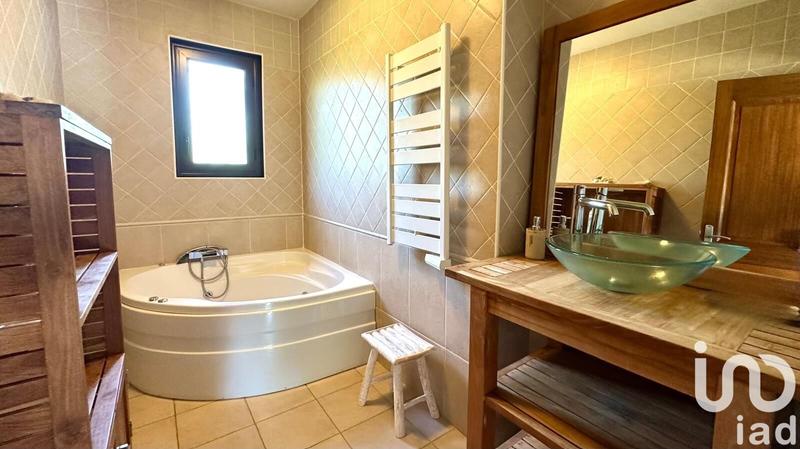 Maison - 166 m² - 6 pièces