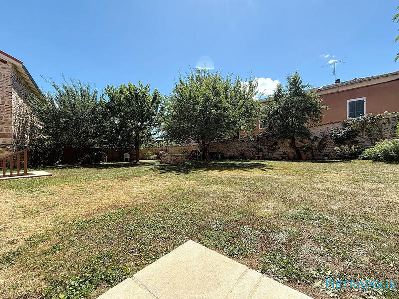 Maison ancienne - 221 m² - 8 pièces