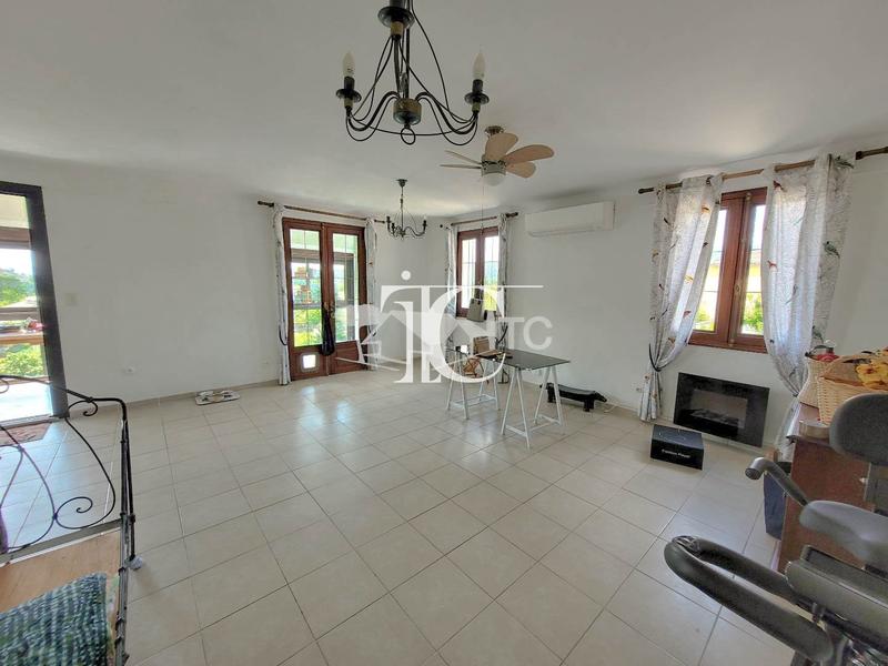 Maison - 135 m² - 4 pièces