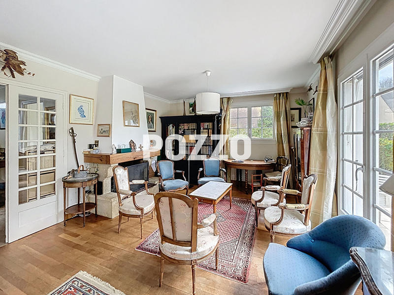 Maison - 160 m² - 7 pièces