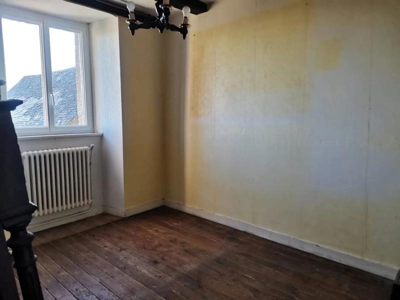 Maison - 182 m² - 10 pièces