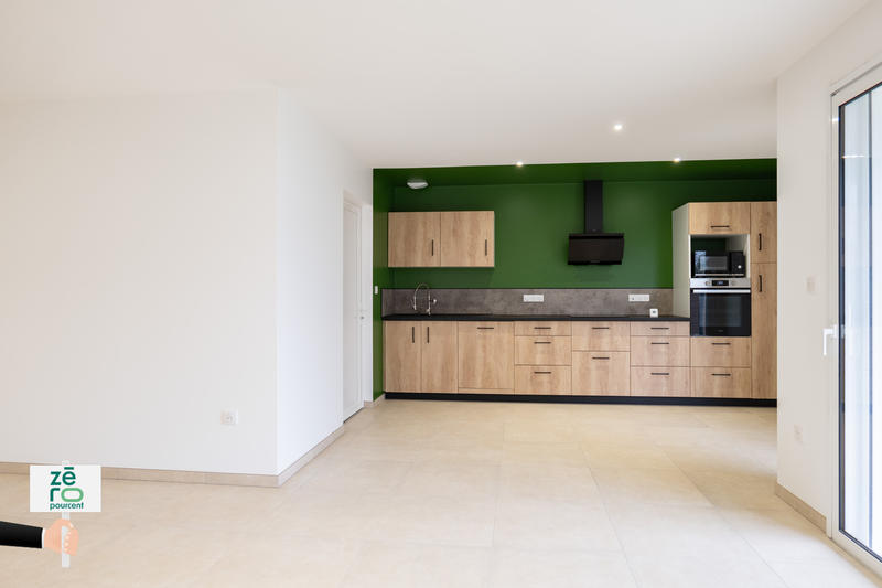 Maison - 94 m² - 4 pièces