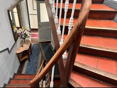 Maison - 256 m² - 9 pièces