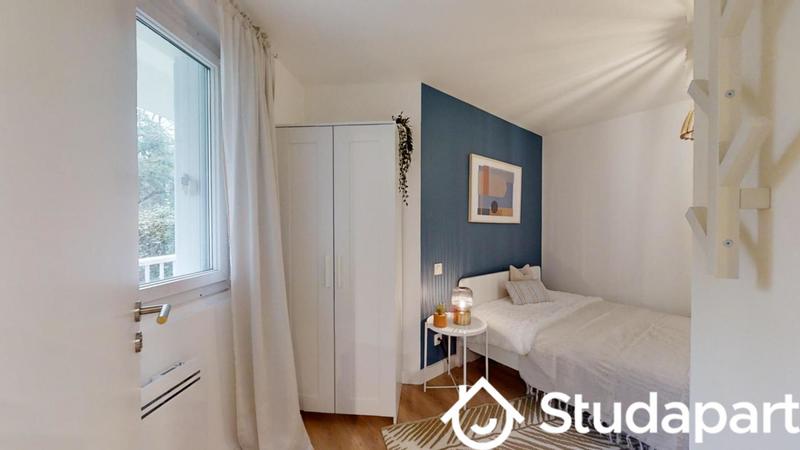 Chambre - 10 m² - 1 pièce