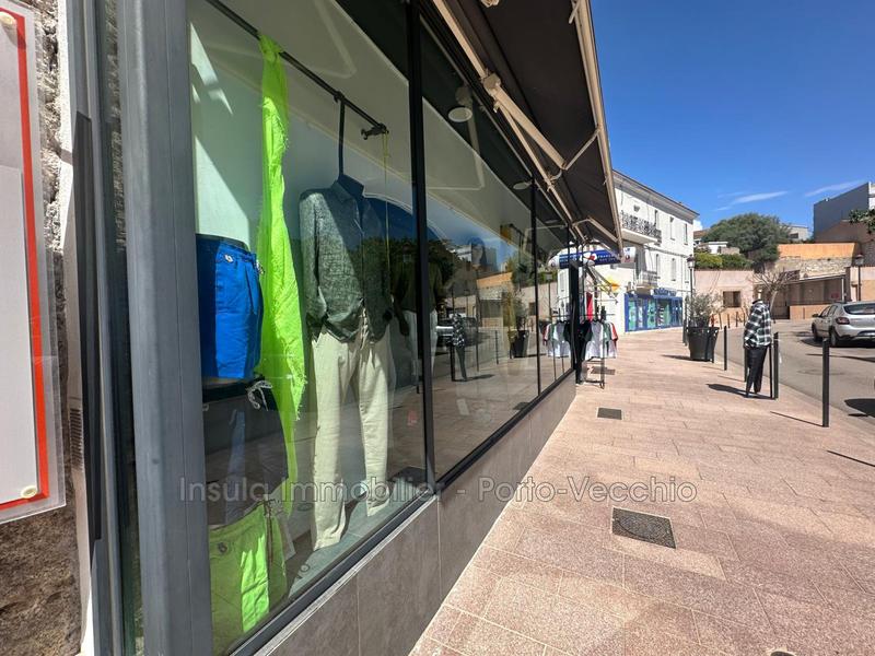 Fonds de commerce - Magasins - 112 m²