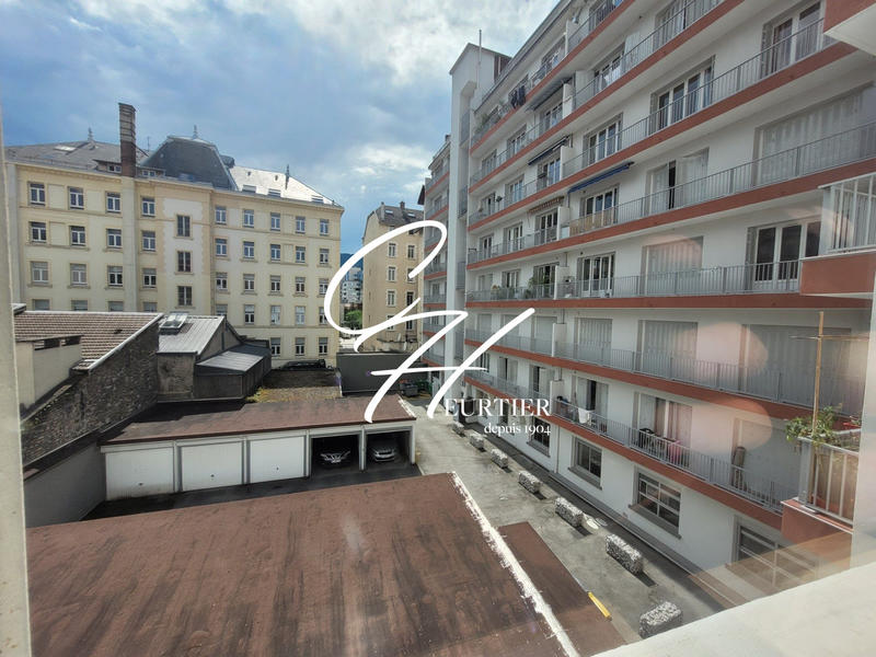 Appartement - 57 m² - 2 pièces