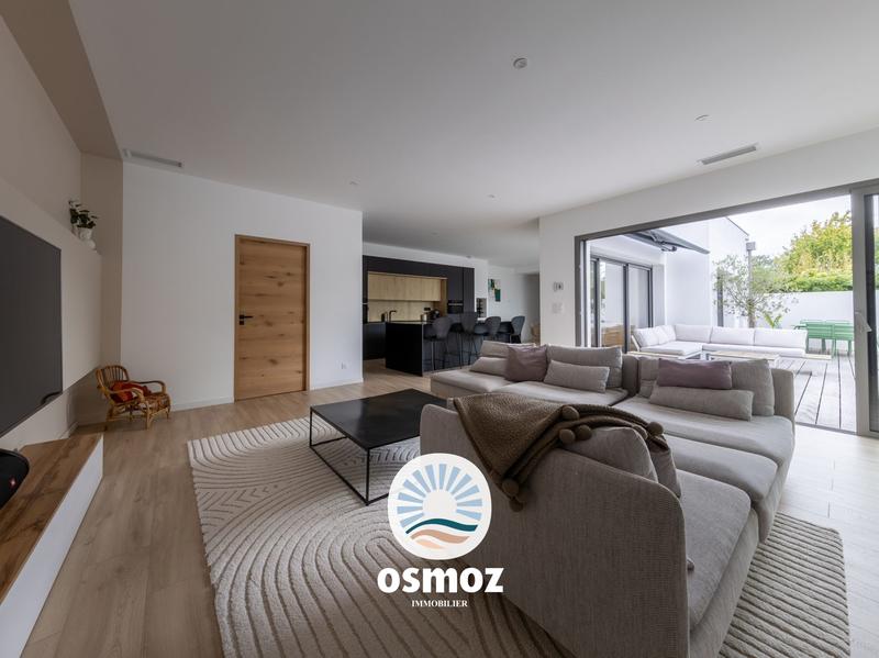 Maison contemporaine - 147 m² - 6 pièces