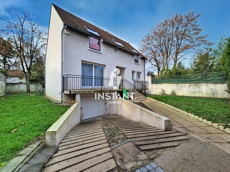 Maison - 138 m² - 6 pièces