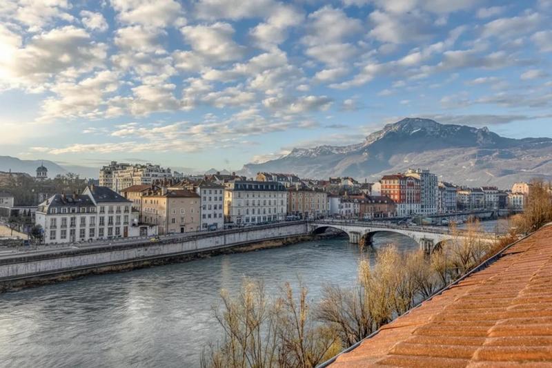 Duplex - 190 m² - 7 pièces