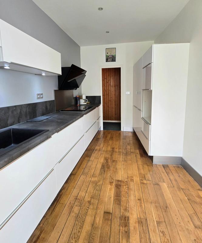 Appartement - 92 m² - 4 pièces