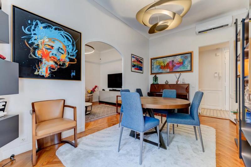 Appartement - 95 m² - 4 pièces