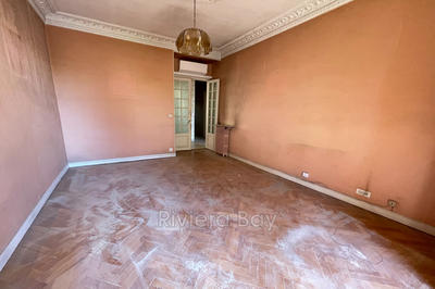 Appartement - 92 m² - 4 pièces