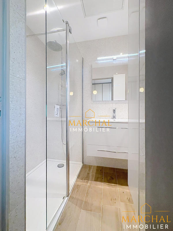 Appartement - 128 m² - 5 pièces