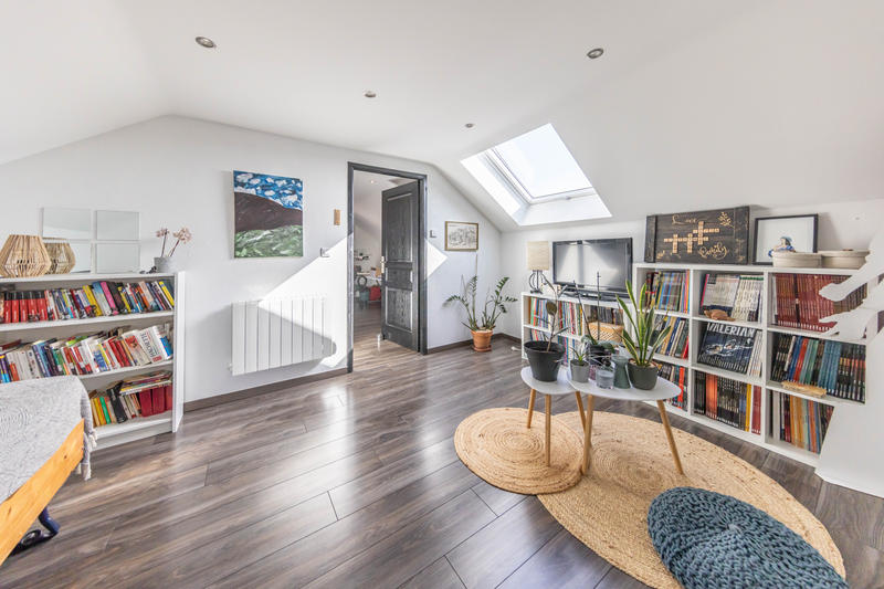 Maison - 166 m² - 6 pièces