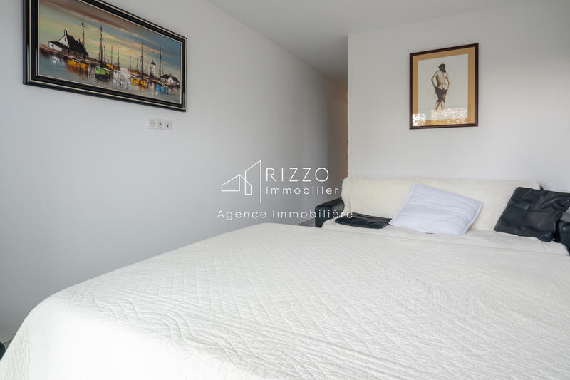 Villa - 290 m² - 6 pièces