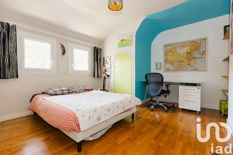 Maison - 246 m² - 8 pièces