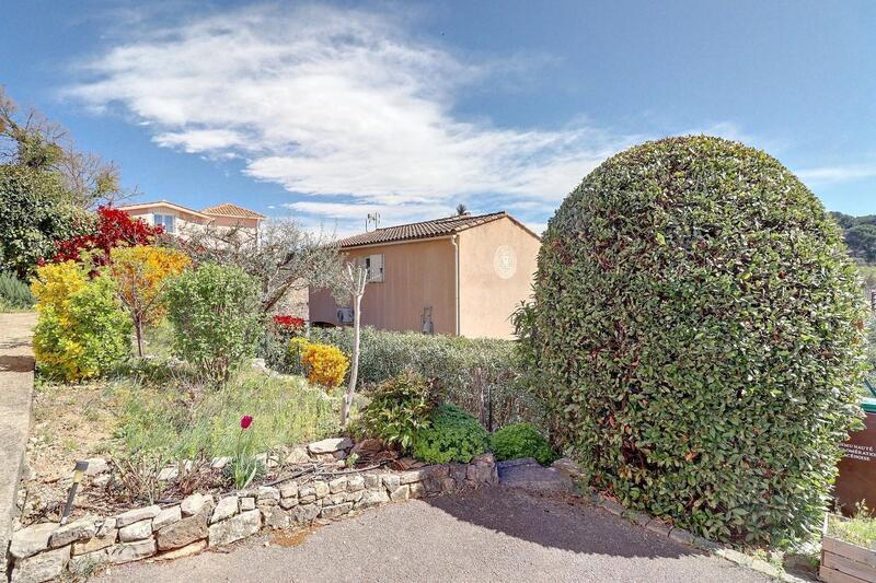 Maison - 77 m² - 4 pièces