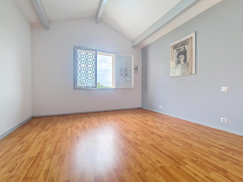 Maison - 145 m² - 5 pièces