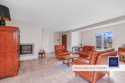 Maison - 131 m² - 6 pièces