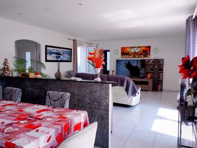 Maison - 111 m² - 5 pièces