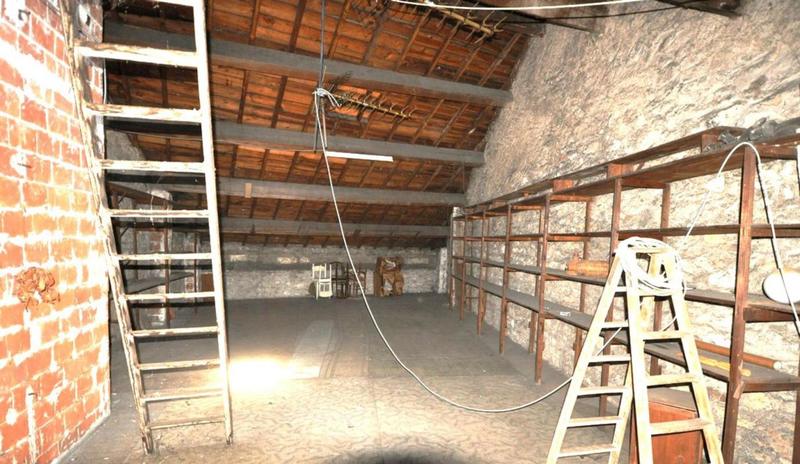 Maison - 300 m² - 8 pièces