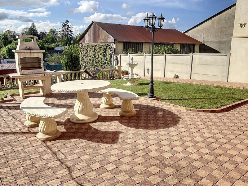 Maison - 106 m² - 8 pièces