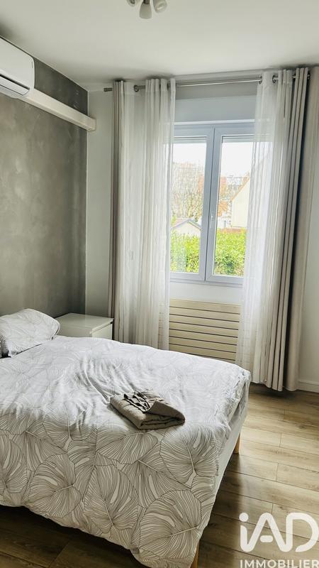 Maison - 186 m² - 8 pièces