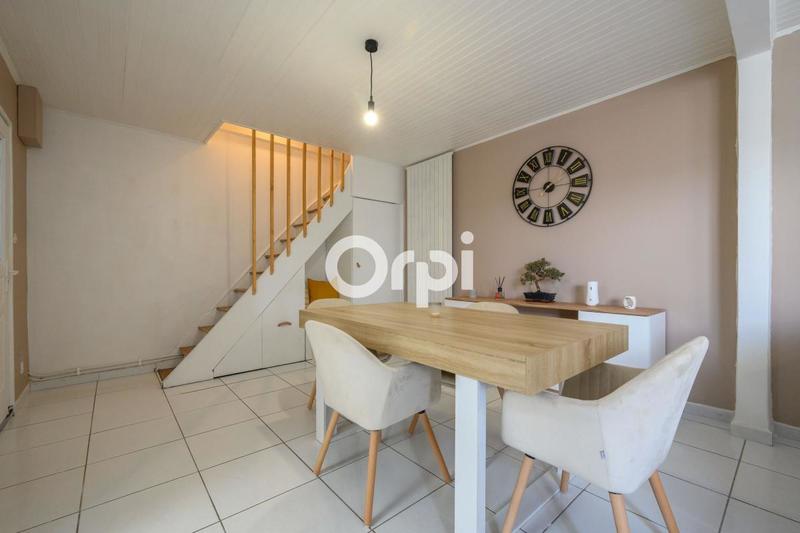 Maison - 93 m² - 4 pièces