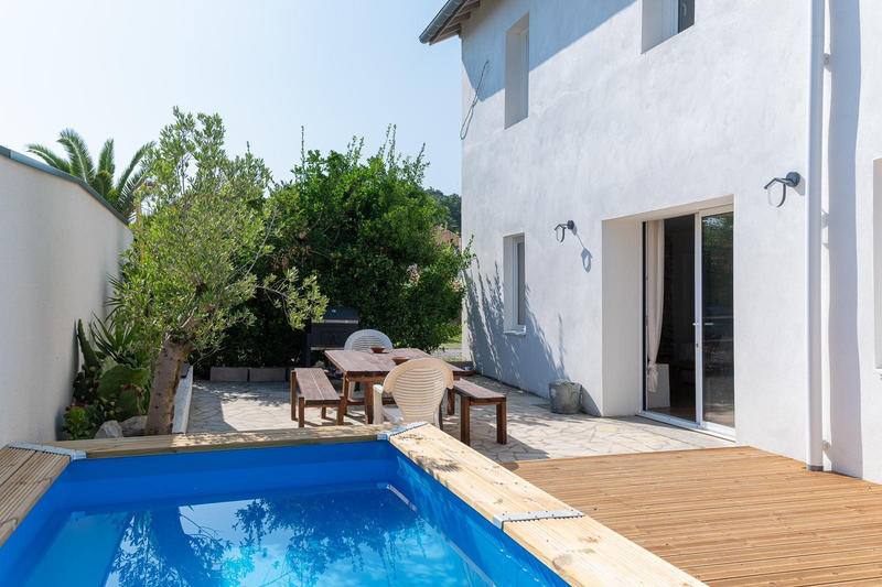 Appartement - 96 m² - 4 pièces