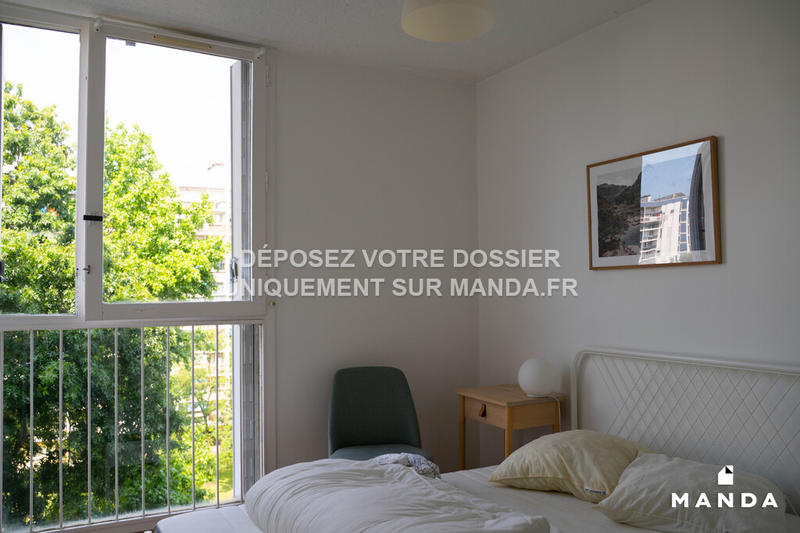 Chambre - 10 m² - 5 pièces