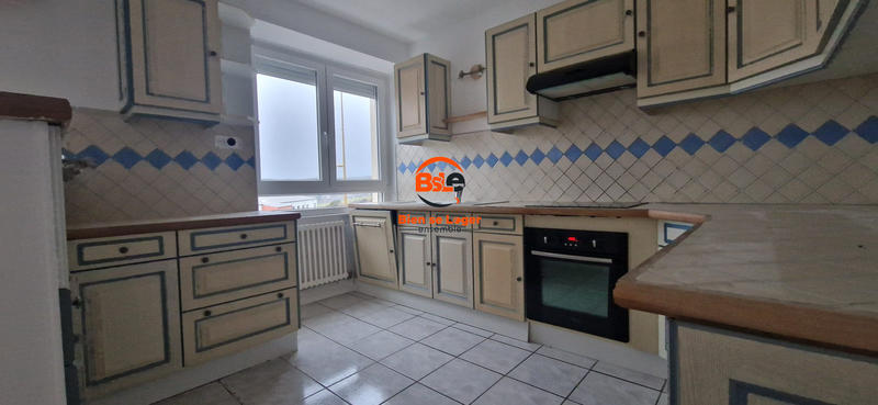 Appartement - 100 m² - 7 pièces