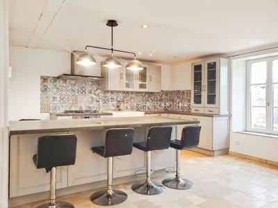 Maison en pierre - 143 m² - 5 pièces