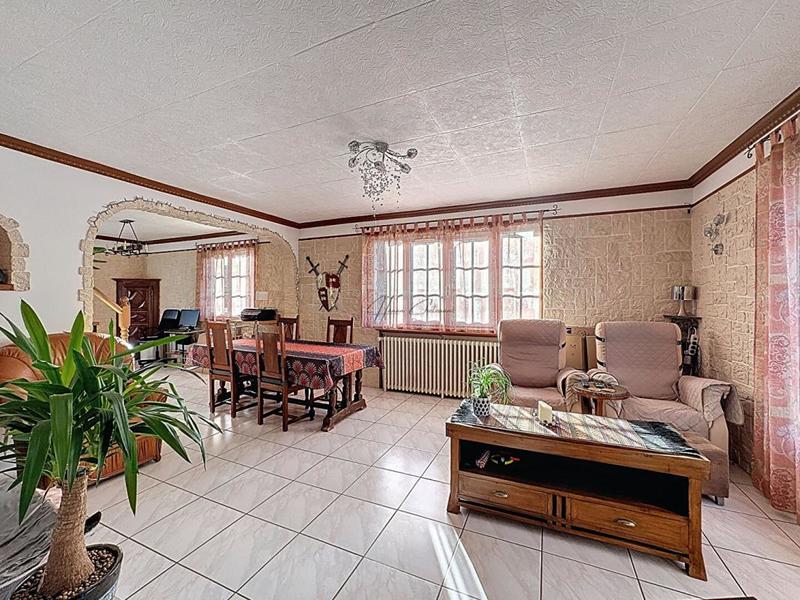 Maison - 122 m² - 6 pièces