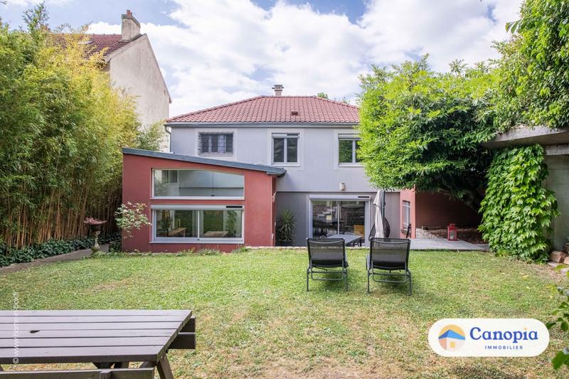 Maison contemporaine - 153 m² - 6 pièces