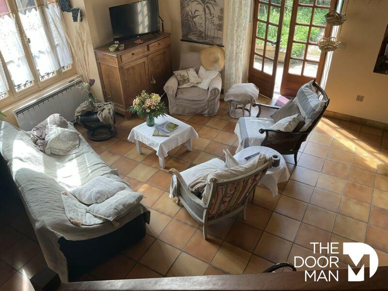 Maison - 148 m² - 8 pièces