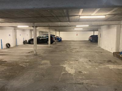 Parking - 13 m²
