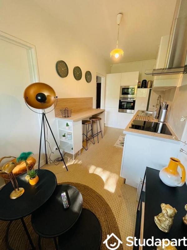 Chambre - 12 m² - 1 pièce