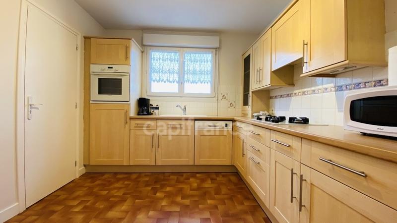 Appartement - 80 m² - 4 pièces