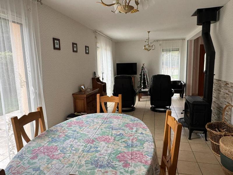 Maison - 102 m² - 5 pièces