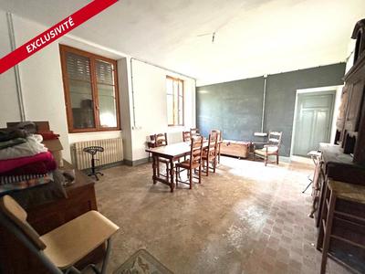 Maison - 150 m² - 4 pièces