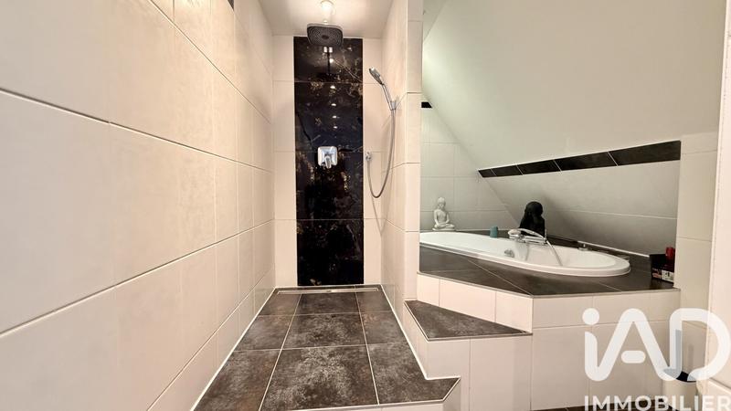 Maison - 118 m² - 5 pièces