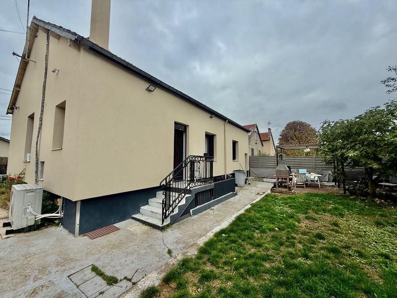 Maison - 100 m² - 6 pièces