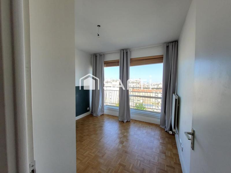 Appartement - 99 m² - 5 pièces