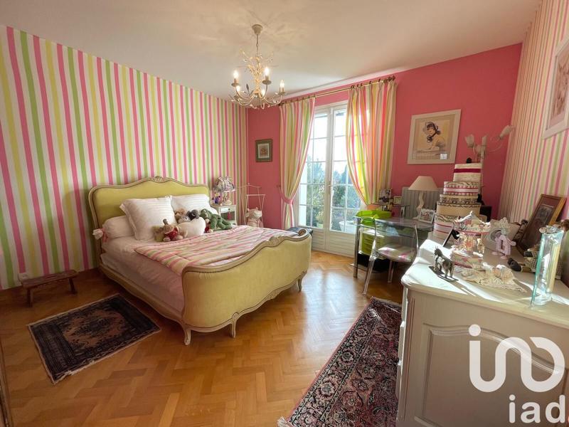 Maison - 177 m² - 7 pièces