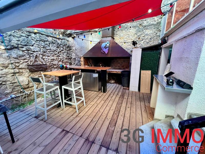 Fonds de commerce - Magasins - 102 m²