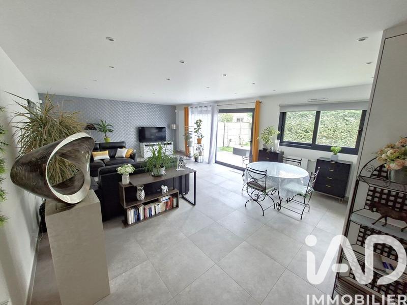 Maison - 105 m² - 5 pièces