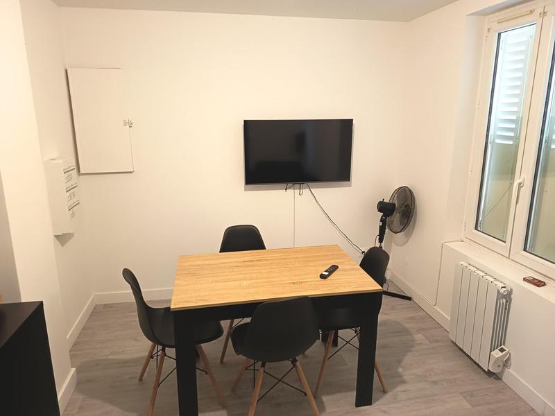 Maison - 98 m² - 11 pièces