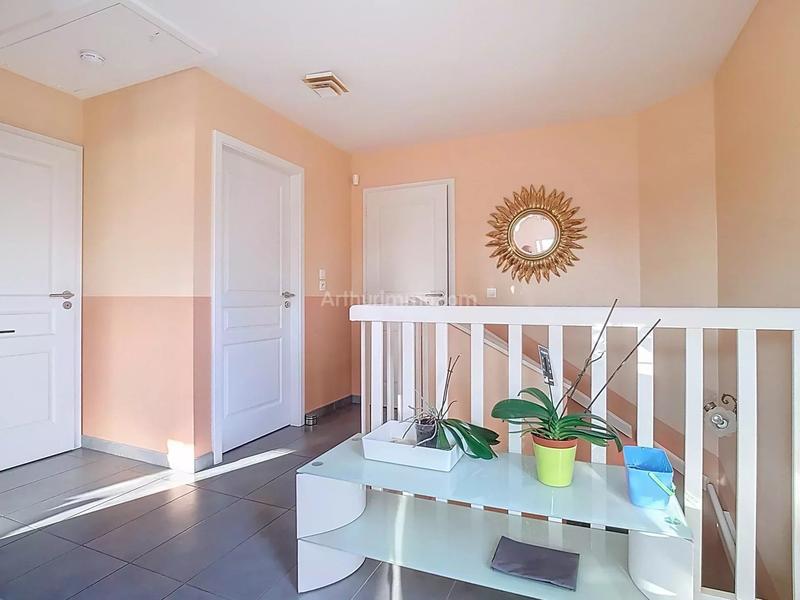 Maison - 96 m² - 4 pièces