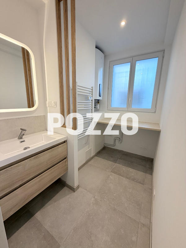 Appartement - 65 m² - 3 pièces