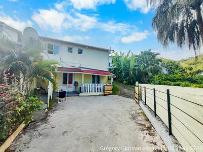 Immeuble - 110 m² - 5 pièces